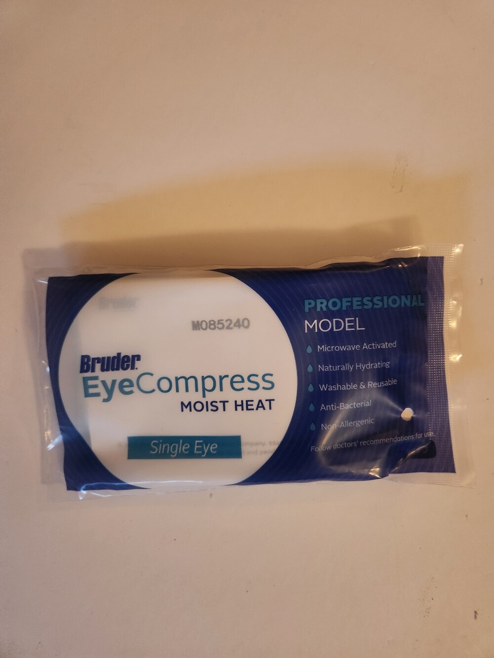 Bruder Single Eye Moist Heat Compress Mask NWT – Sealed Package New With Tags